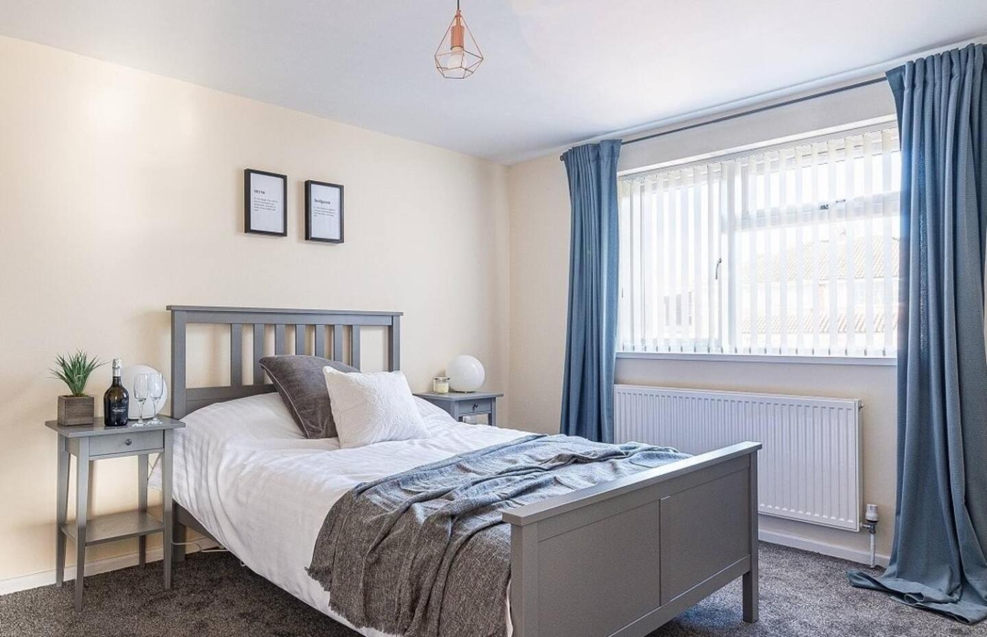 Dudley-Hospital-3Bed-Parking-Long Stay-Contractor Брирли Хилл Экстерьер фото