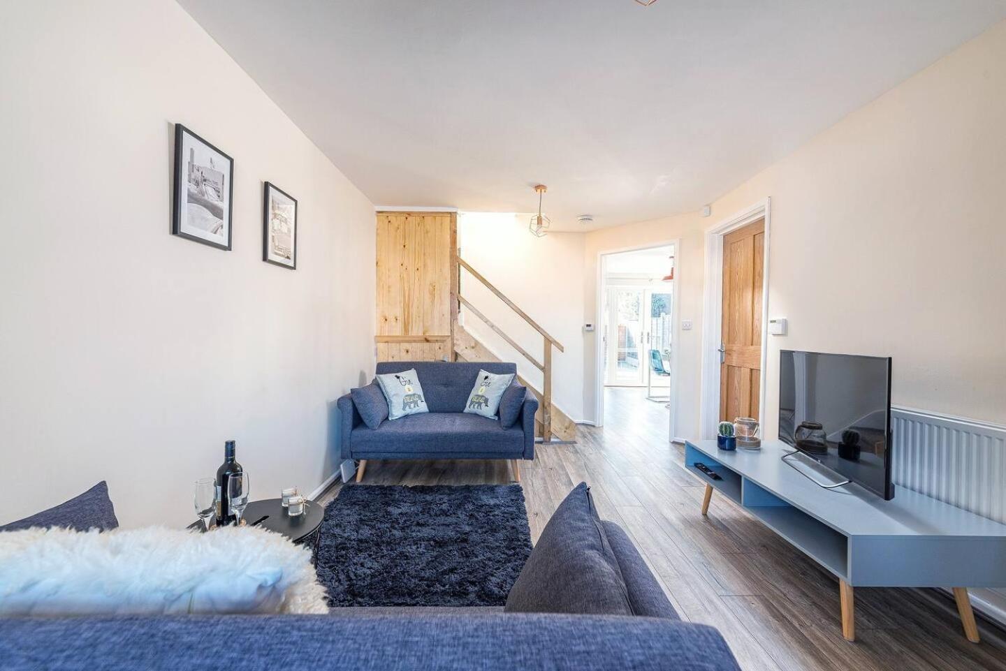 Dudley-Hospital-3Bed-Parking-Long Stay-Contractor Брирли Хилл Экстерьер фото